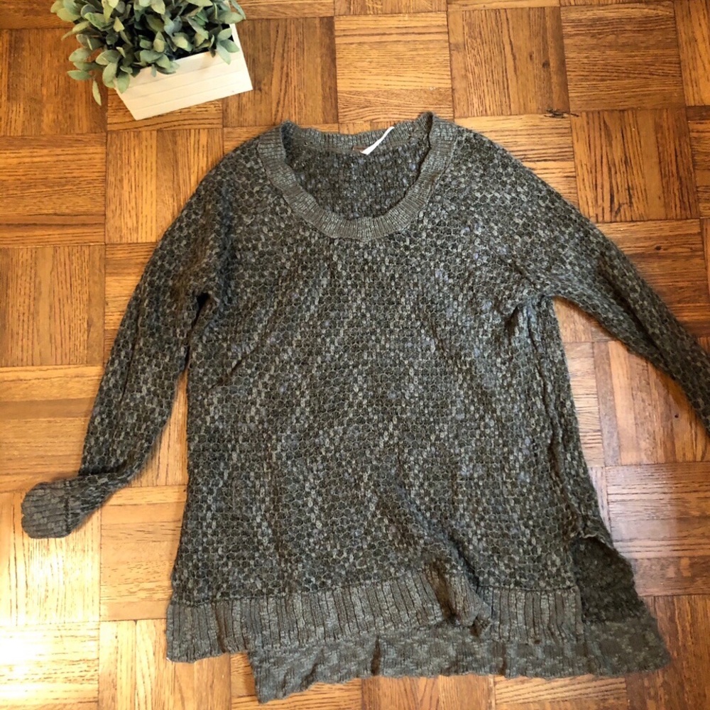 Free People sweater || size s